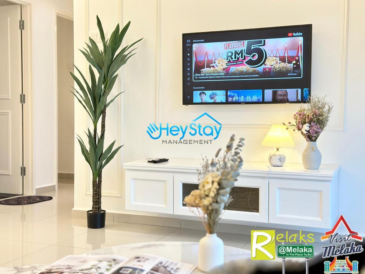 Novo 8 Residence Bachang By Heystay Management Kampong Tambak Dış mekan fotoğraf